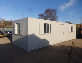 32ft x 10ft open plan av office 