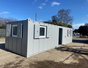 32ft x 10ft open plan office unit 